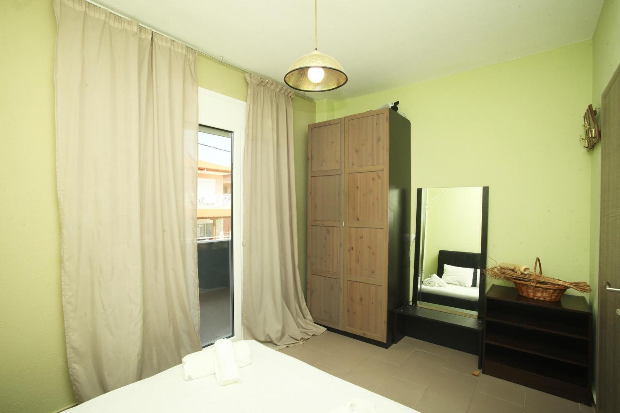 See To Sea Apartments Paralia Dionisiou Extérieur photo