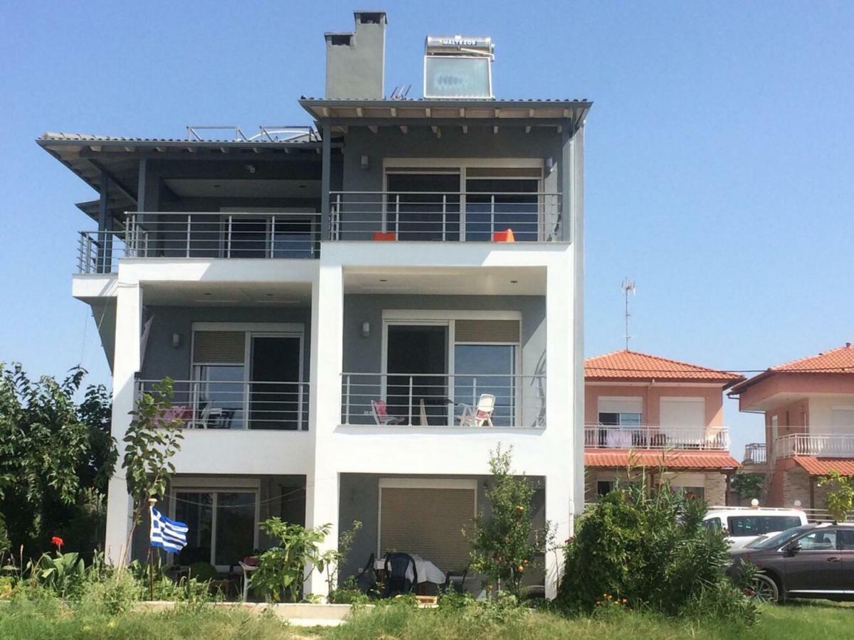 See To Sea Apartments Paralia Dionisiou Extérieur photo