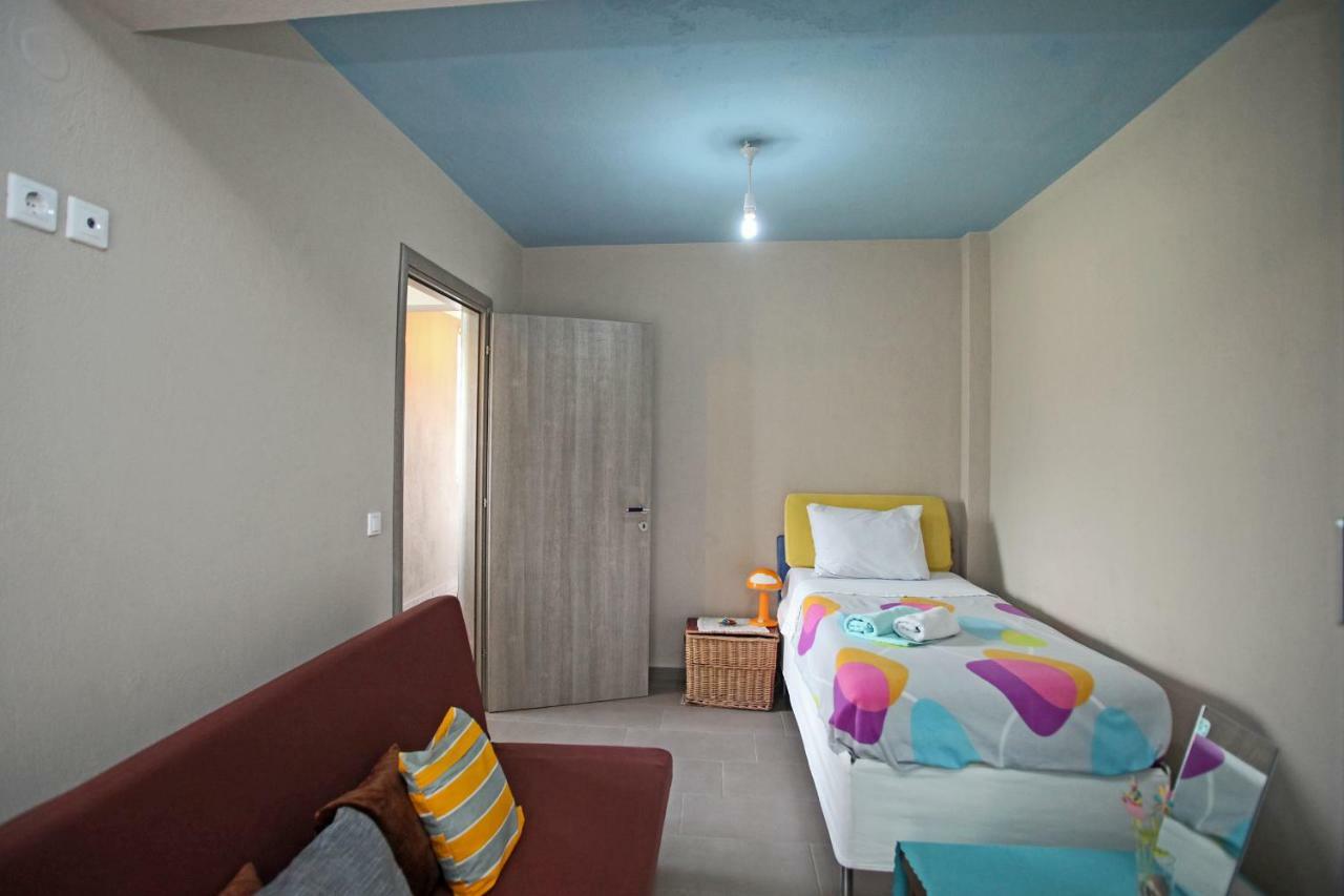 See To Sea Apartments Paralia Dionisiou Extérieur photo